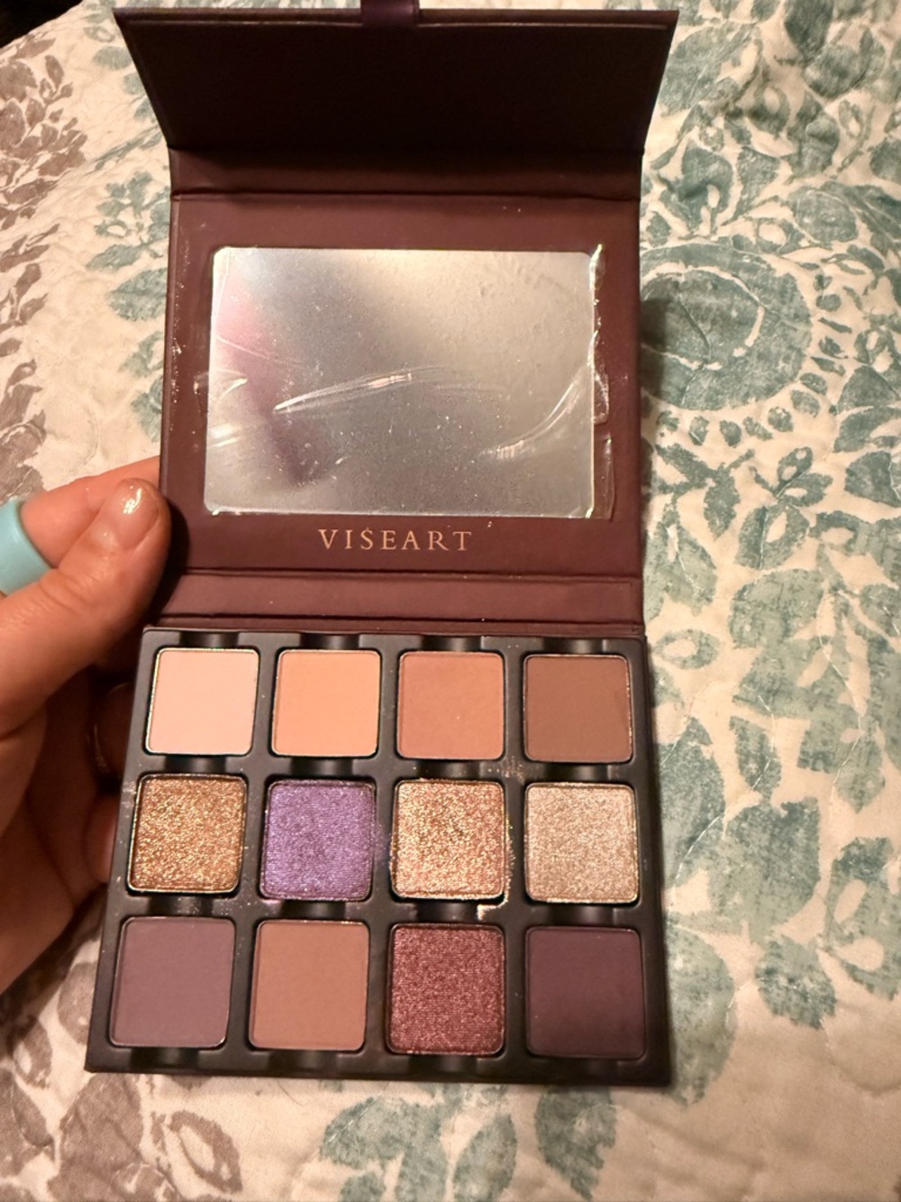 Viseart Neutral & Plum Eyeshadow Palette with Gold and Lavender Shimmers